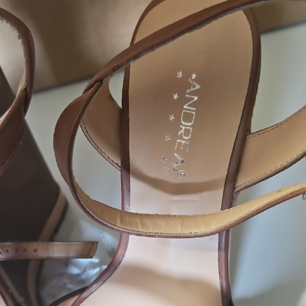 ANDREA FENZI Tan Leather Wedge Sandals - Picture 8 of 9